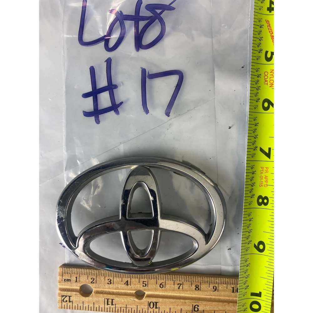 Toyota Chrome Oval Logo Emblem Badge‎ Used